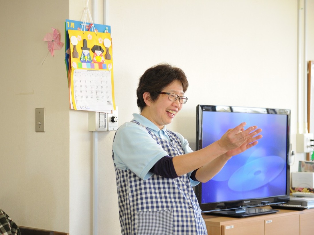 営業　○○さん（○○○○年入社）